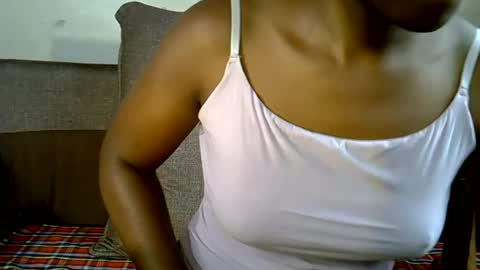 queentasha0 online show from June 19, 6:23 pm