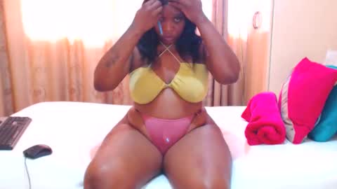 Snapshot of queenteex6999 chatting on November 25, 9:09 am queenteex6999 online show from November 25, 9:09 am