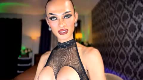 ValentinaMoone online show from July 4, 8:31 am
