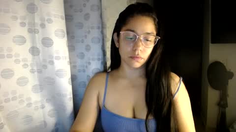 Snapshot of queenvictoria2023 chatting on July 7, 3:09 am Paola online show from July 7, 3:09 am