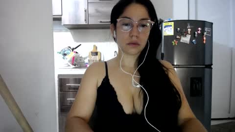 Snapshot of queenvictoria2023 chatting on July 26, 5:26 am Paola online show from July 26, 5:26 am