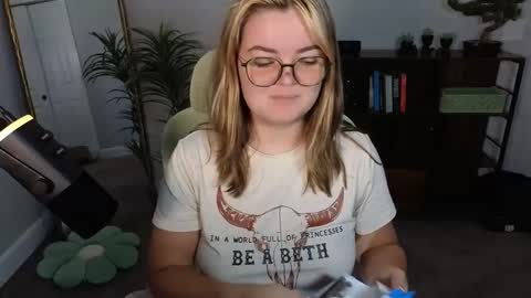 Snapshot of quervoqueen1 chatting on September 18, 2:57 am Bri online show from September 18, 2:57 am