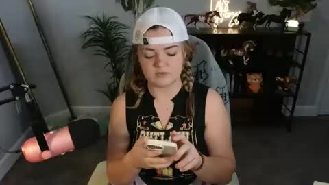 Snapshot of quervoqueen1 chatting on November 23, 2:00 am Bri online show from November 23, 2:00 am