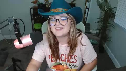 Snapshot of quervoqueen1 chatting on May 18, 4:07 am Bri online show from May 18, 4:07 am