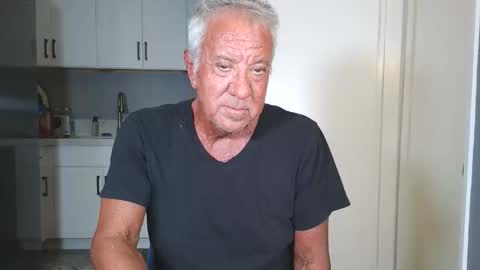 Snapshot of quest_one chatting on March 2, 2:36 am Jim online show from March 2, 2:36 am