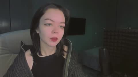 Snapshot of quietluxury chatting on January 10, 11:34 am quietluxury online show from January 10, 11:34 am