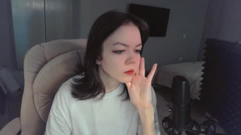 quietluxury online show from April 12, 11:26 am