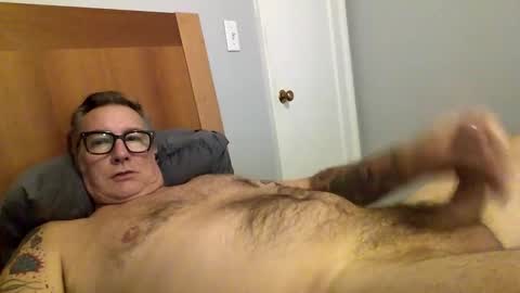 Snapshot of quietmature chatting on February 25, 12:42 am quietmature online show from February 25, 12:42 am