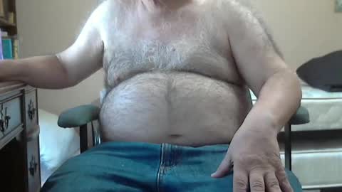 Snapshot of quietnshy2 chatting on October 26, 5:30 pm quietnshy2 online show from October 26, 5:30 pm