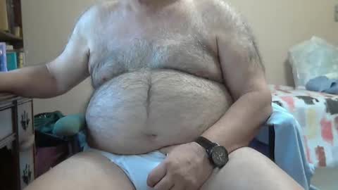 Snapshot of quietnshy2 chatting on November 6, 3:02 pm quietnshy2 online show from November 6, 3:02 pm