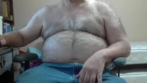 Snapshot of quietnshy2 chatting on November 23, 7:13 pm quietnshy2 online show from November 23, 7:13 pm