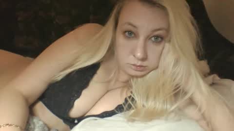 qwertyui online show from March 23, 11:53 pm