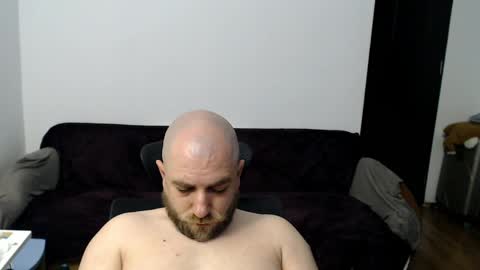 R0bila online show from May 31, 8:43 pm
