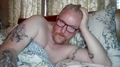 r_o_h_a_n online show from October 21, 12:39 pm