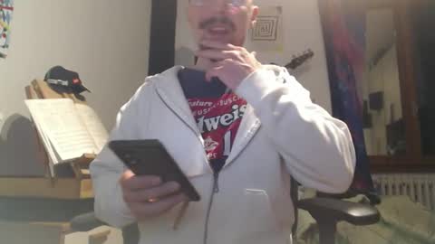 Raccoon68 online show from March 22, 8:45 pm