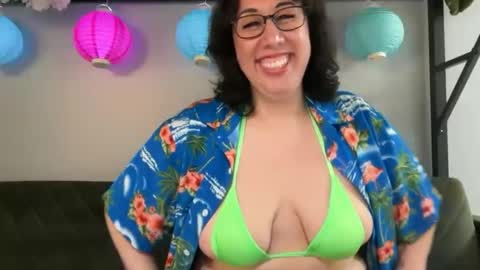 raccoonrook online show from April 17, 11:08 pm