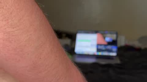 Snapshot of racerboy17 chatting on June 30, 12:33 am racerboy17 online show from June 30, 12:33 am