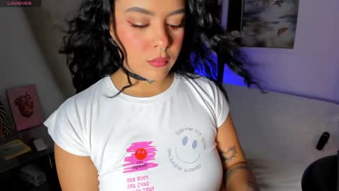 natalia  -  online show from April 6, 1:25 am