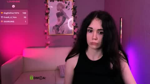 Snapshot of rachel_bloom__ chatting on November 30, 2:15 am rachel_bloom__ online show from November 30, 2:15 am