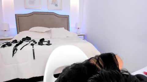 RACHEL ES online show from February 4, 7:58 am