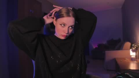 Snapshot of rachel_passion chatting on December 21, 9:25 pm Diana online show from December 21, 9:25 pm