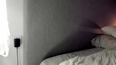 Sherryl online show from November 4, 9:14 pm