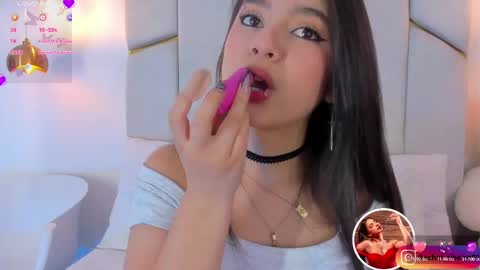 Snapshot of rachel_ribeiro chatting on September 12, 12:27 pm Rachel Ribeiro online show from September 12, 12:27 pm