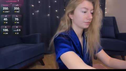 Rachel online show from December 15, 4:17 am