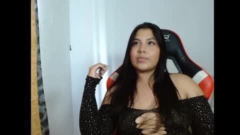rachel_sky1 online show from May 13, 4:59 pm