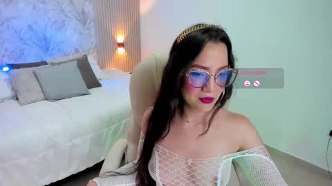 Snapshot of rachel_williamss chatting on February 27, 8:20 pm rachel online show from February 27, 8:20 pm