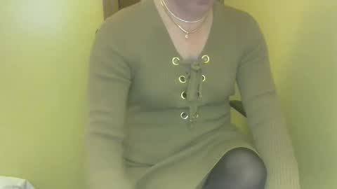 Snapshot of rachelcrossxo chatting on March 20, 12:59 am RachelCrossXO online show from March 20, 12:59 am