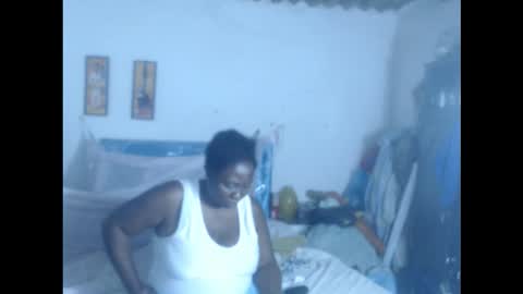 Snapshot of rachelexoticgirl chatting on October 2, 3:24 am rachelexoticgirl online show from October 2, 3:24 am