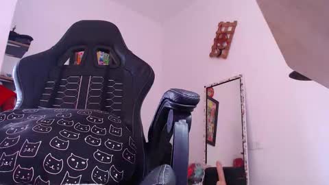 Snapshot of rachell_420 chatting on November 14, 3:00 pm rachell_420 online show from November 14, 3:00 pm