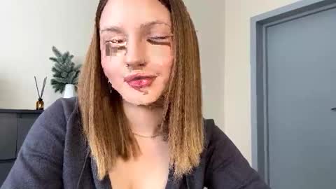 Alex online show from February 26, 8:35 am