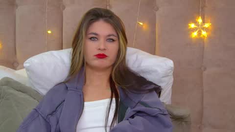 Snapshot of rachellsimpson chatting on December 23, 10:23 pm RachellSimpson online show from December 23, 10:23 pm