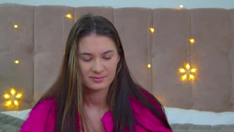 Snapshot of rachellsimpson chatting on December 26, 6:33 pm RachellSimpson online show from December 26, 6:33 pm