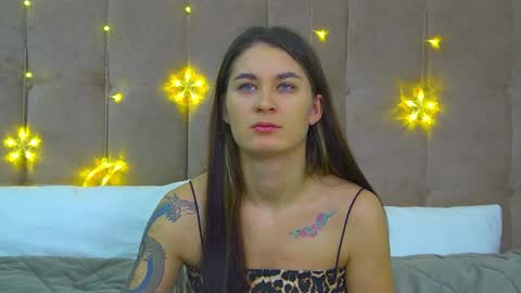 Snapshot of rachellsimpson chatting on December 29, 6:27 pm RachellSimpson online show from December 29, 6:27 pm