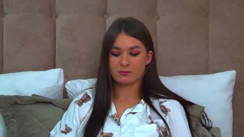 Snapshot of rachellsimpson chatting on January 16, 1:16 am RachellSimpson online show from January 16, 1:16 am