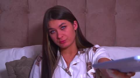 Snapshot of rachellsimpson chatting on January 16, 4:38 am RachellSimpson online show from January 16, 4:38 am