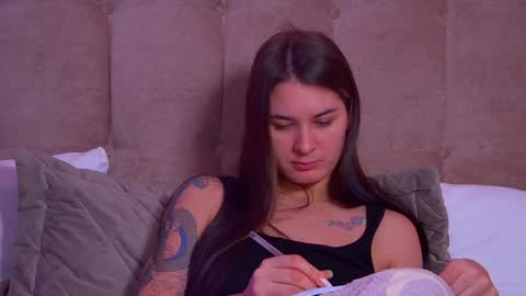 Snapshot of rachellsimpson chatting on January 23, 9:29 pm RachellSimpson online show from January 23, 9:29 pm