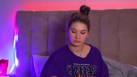 Snapshot of rachellsimpson chatting on March 5, 5:07 am RachellSimpson online show from March 5, 5:07 am