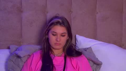 Snapshot of rachellsimpson chatting on March 12, 4:30 am RachellSimpson online show from March 12, 4:30 am