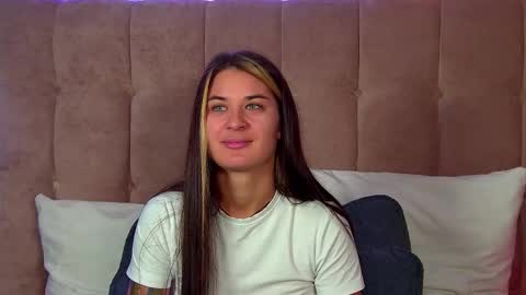 Snapshot of rachellsimpson chatting on October 7, 7:11 pm RachellSimpson online show from October 7, 7:11 pm