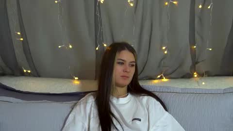 Snapshot of rachellsimpson chatting on November 18, 6:45 pm RachellSimpson online show from November 18, 6:45 pm