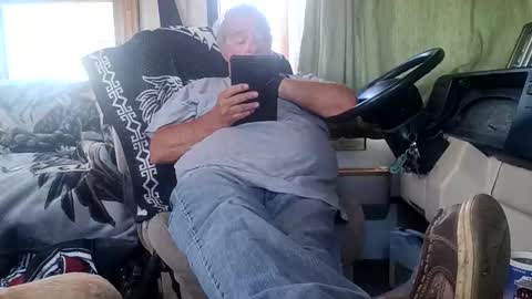 Snapshot of radiomantim chatting on May 26, 2:13 pm Radioman for fun online show from May 26, 2:13 pm