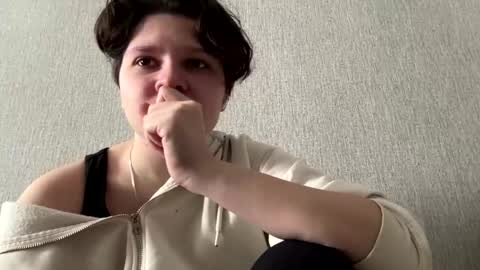 Emmie online show from May 15, 12:50 am