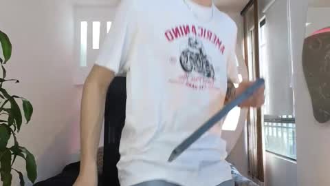 Snapshot of rafael_mendez chatting on October 10, 9:47 pm R A F A E L online show from October 10, 9:47 pm