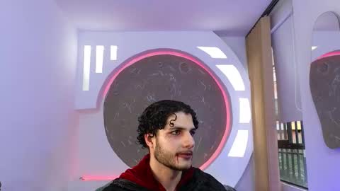 Snapshot of rafael_mendez chatting on October 30, 9:48 pm R A F A E L online show from October 30, 9:48 pm