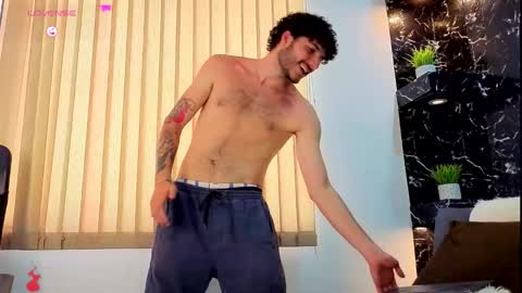 Snapshot of rafael_mendez chatting on December 2, 8:59 pm R A F A E L online show from December 2, 8:59 pm