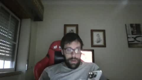 rafaelnunes1992 online show from April 19, 7:27 pm